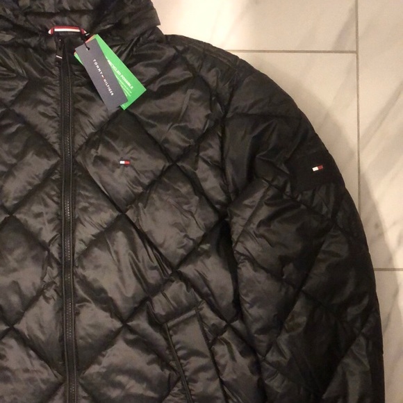 Men’s Tommy Hilfiger Quilted Hooded Bomber Jacket - Picture 3 of 5